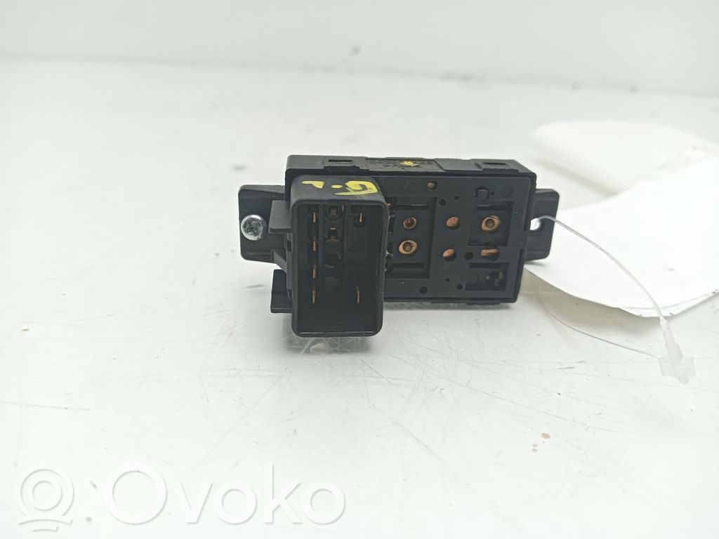 Opel Antara Electric window control switch 