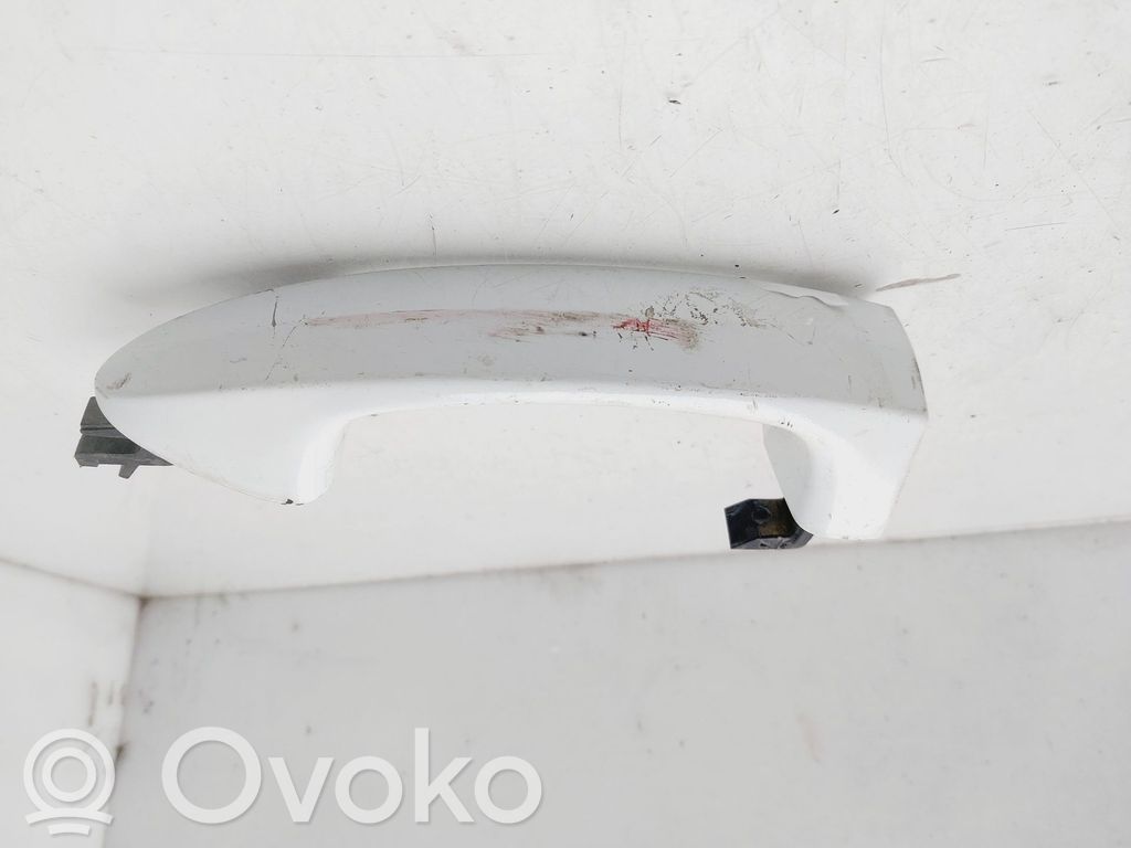 Ford Fiesta Manecilla externa puerta delantera 
