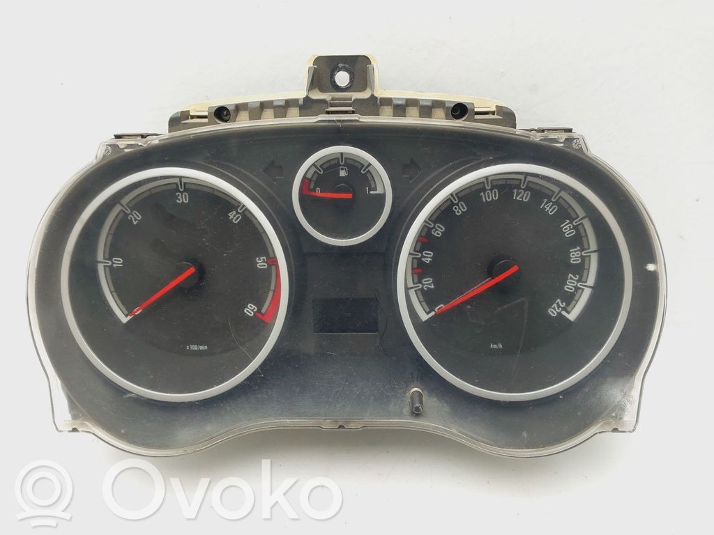 Opel Corsa D Nopeusmittari (mittaristo) 