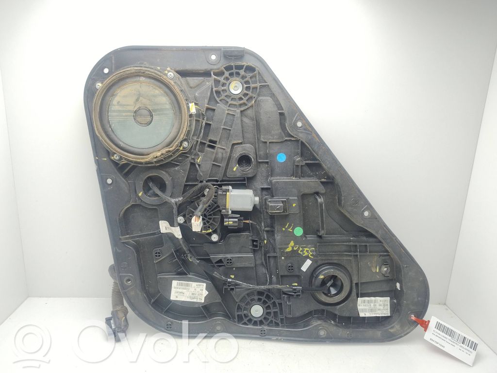 KIA Sportage Ręczny podnośnik szyby drzwi tylnych 