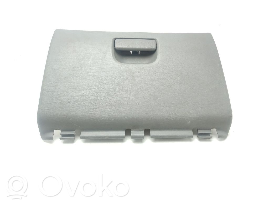 Guantera   5009029AA