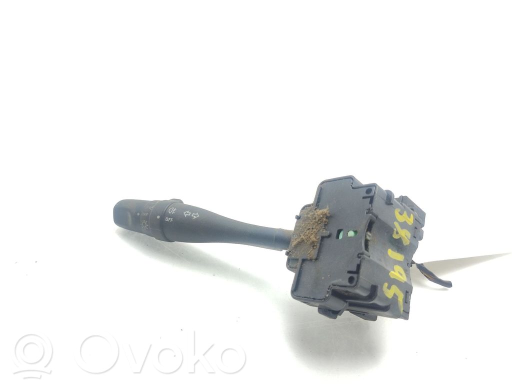 Nissan PickUp Light switch 