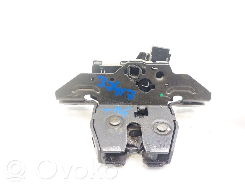 Opel Astra J Serrure de loquet coffre