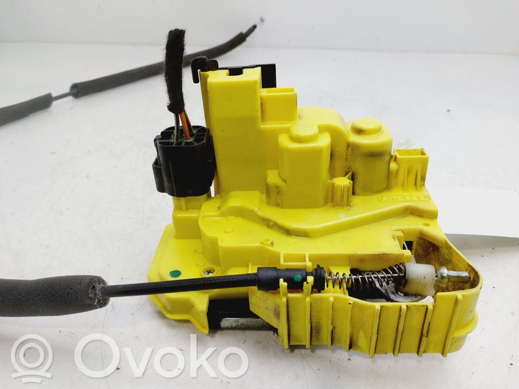 Fiat Fiorino Takaoven lukko 