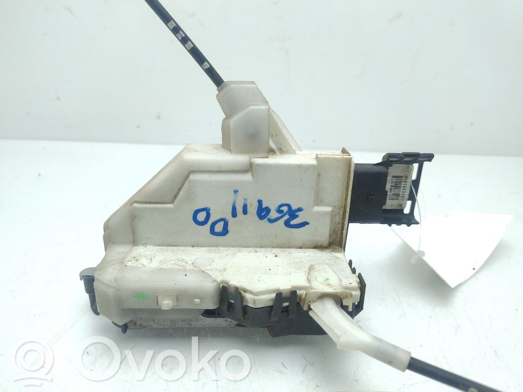 Citroen C3 Priekšpusē slēdzene 