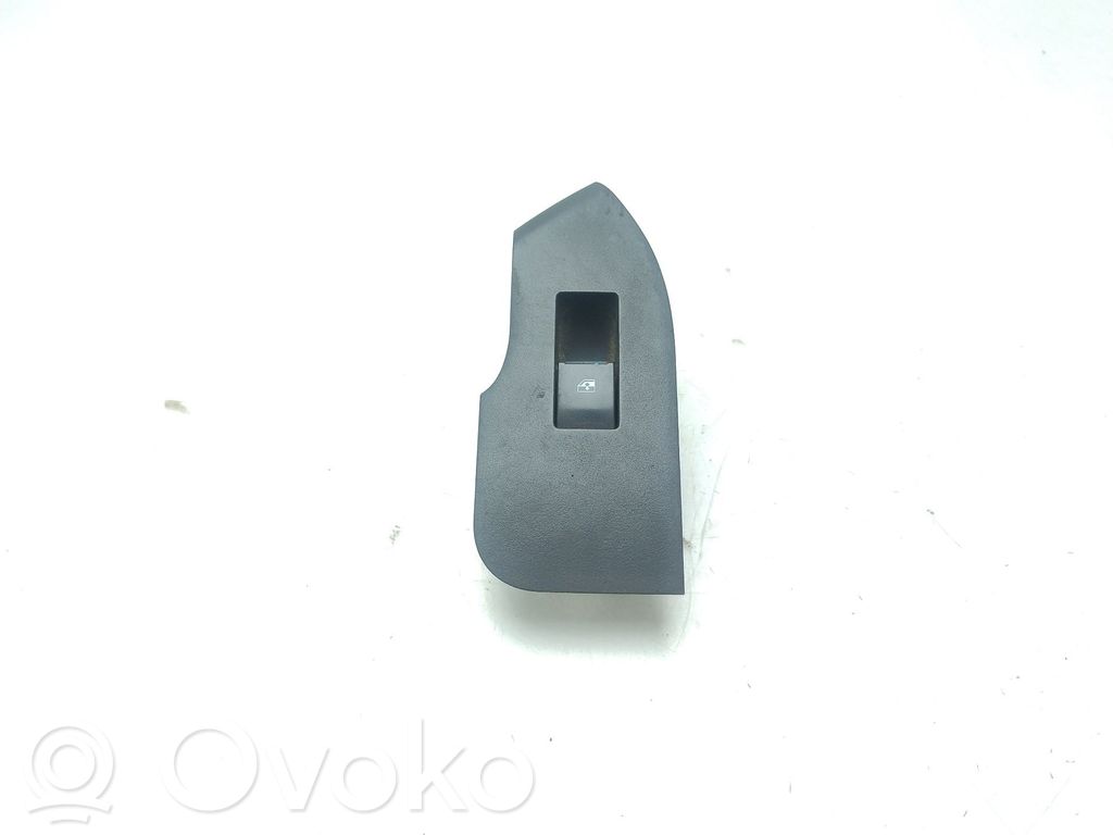 Chevrolet Captiva Electric window control switch 