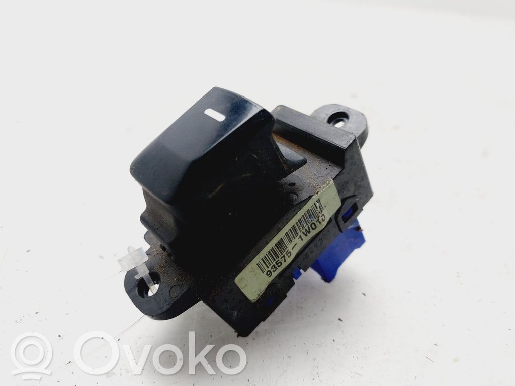 KIA Rio Electric window control switch 
