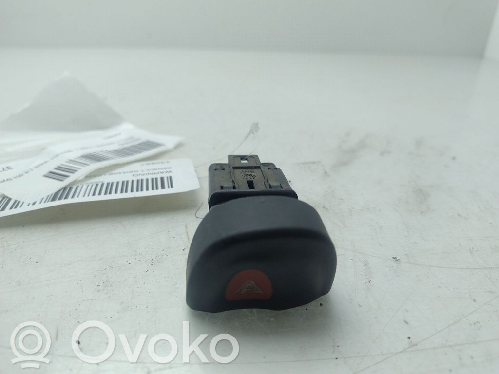 Renault Megane I Hazard light switch 