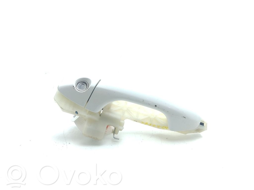 Manecilla externa puerta delantera   82651H8000