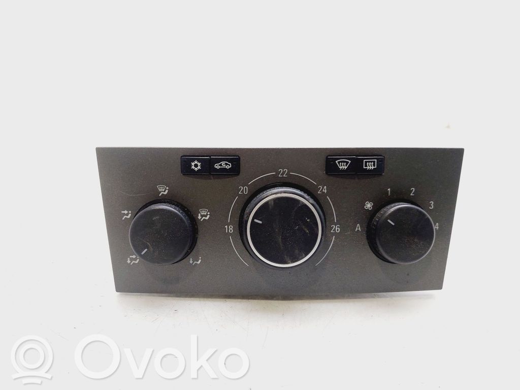Opel Zafira B Panel klimatyzacji 
