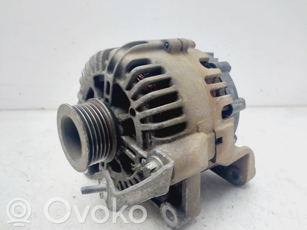 BMW X3 E83 Ģenerators 