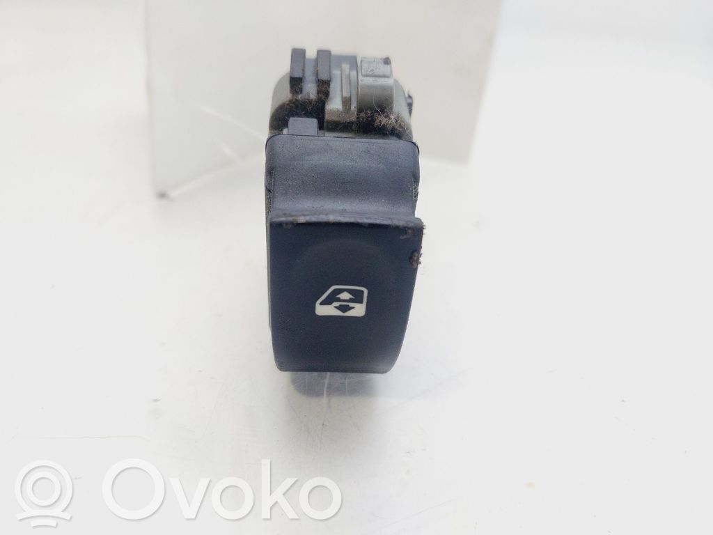 Renault Clio III Interruptor del elevalunas eléctrico 