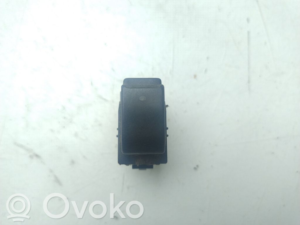 Toyota Corolla E110 Electric window control switch 