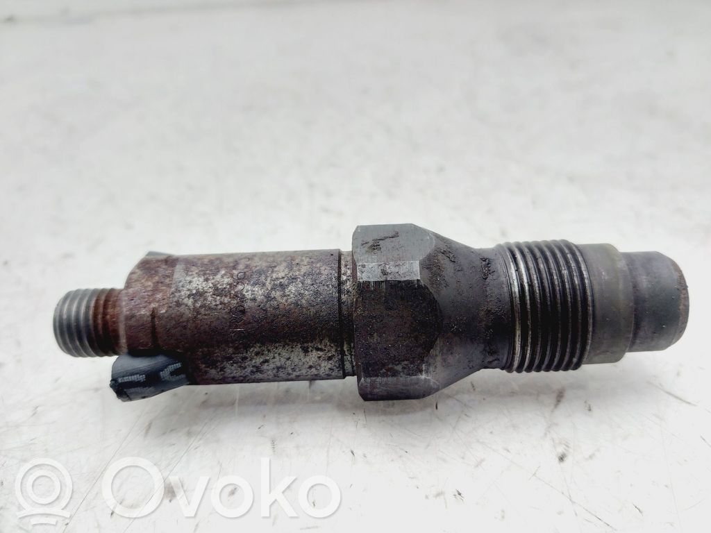 Peugeot 306 Polttoainesuutin 