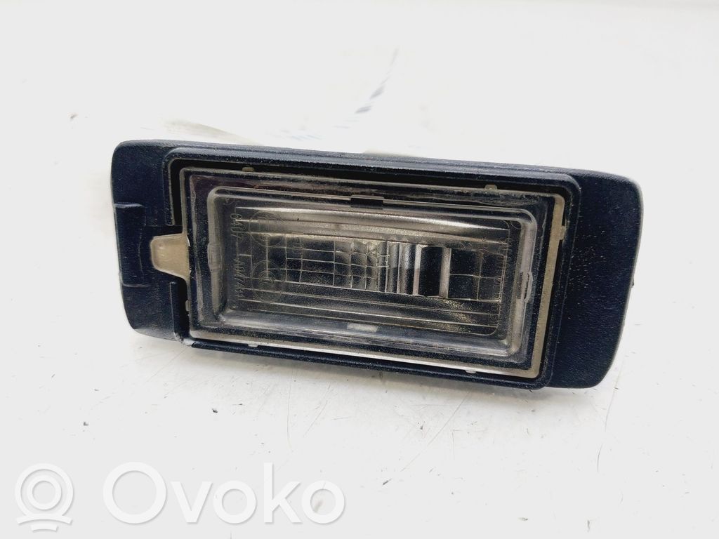 Opel Astra J Éclairage de plaque d'immatriculation 
