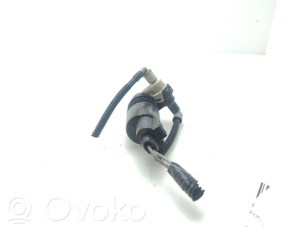 Windscreen/windshield washer pump   CJ5417664AA