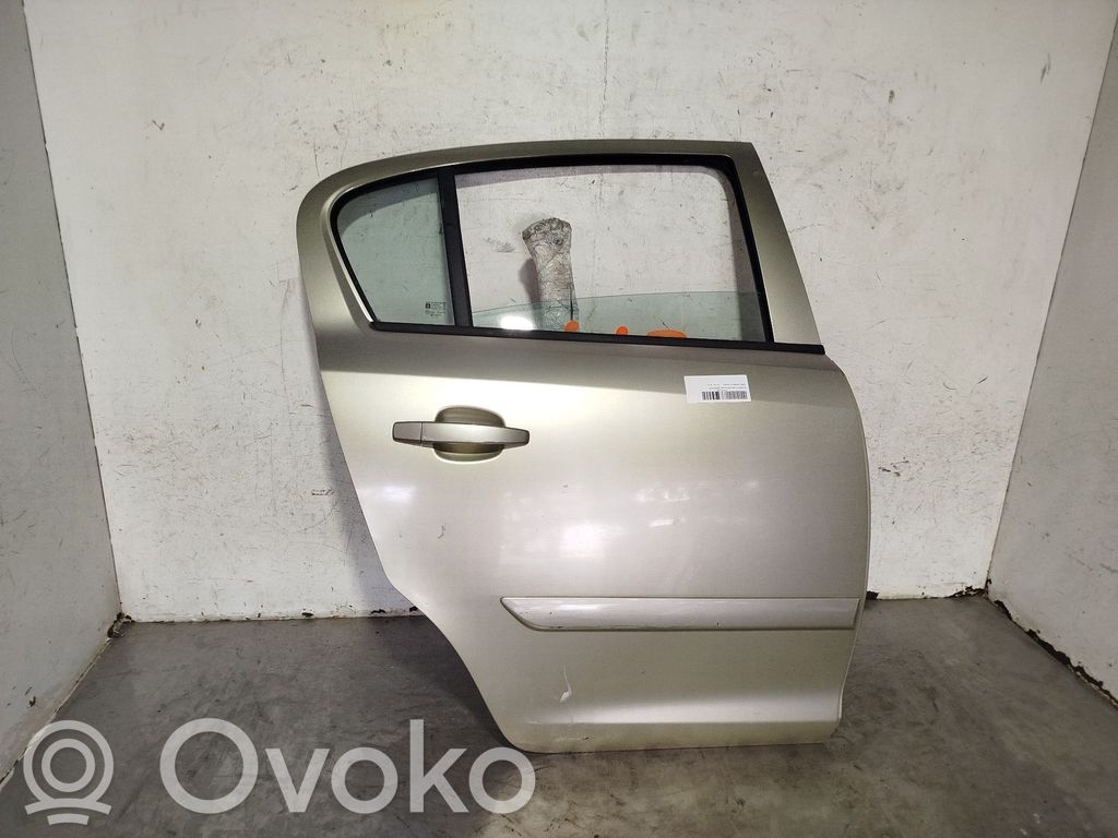 Opel Corsa D Задняя дверь 