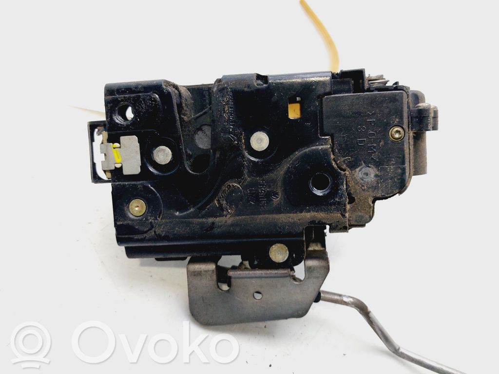 Audi A2 Priekšpusē slēdzene 