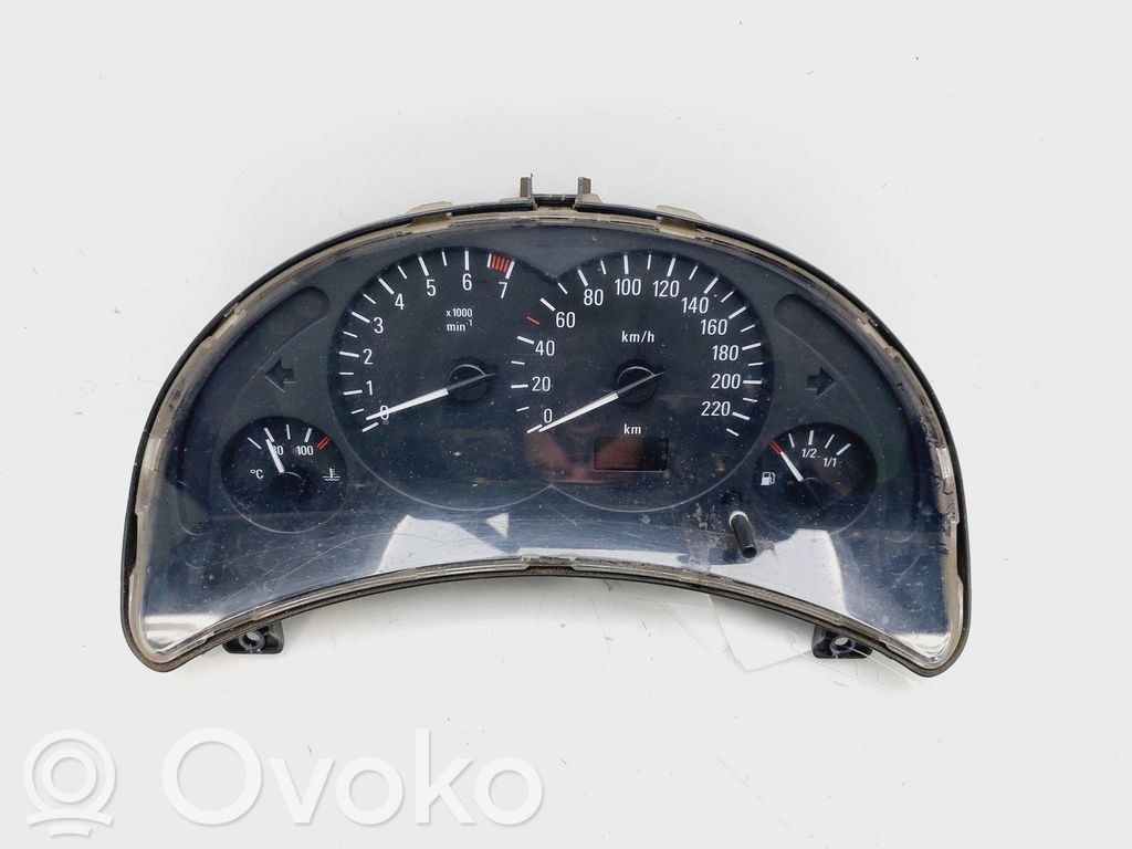 Opel Corsa C Speedometer (instrument cluster) 