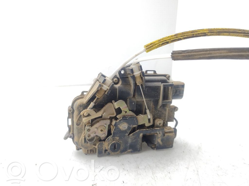 Audi A6 S6 C5 4B Serratura portiera posteriore