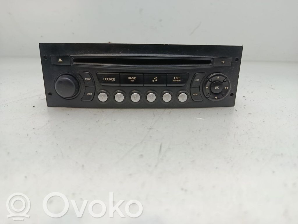 Panel / Radioodtwarzacz CD/DVD/GPS   98016070XT