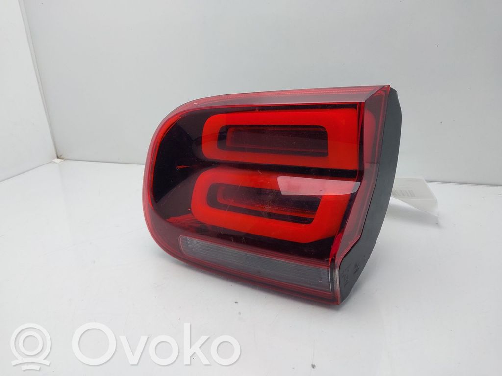Citroen C5 Aircross Galinis žibintas dangtyje 