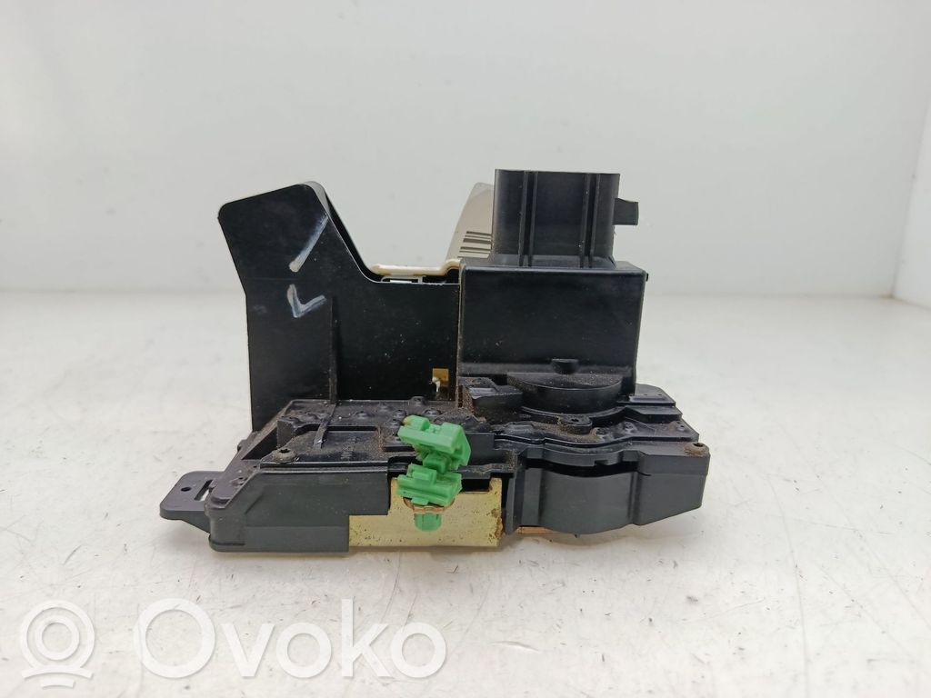 Jaguar S-Type Zamek drzwi przednich 