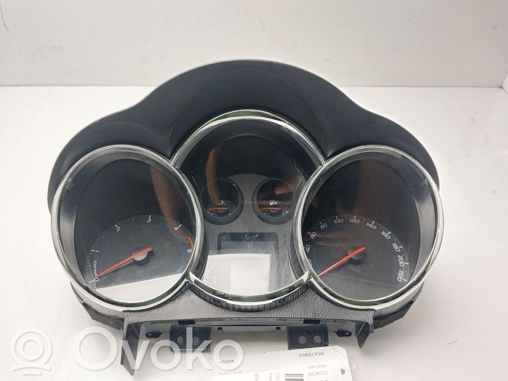 Chevrolet Cruze Tachimetro (quadro strumenti)