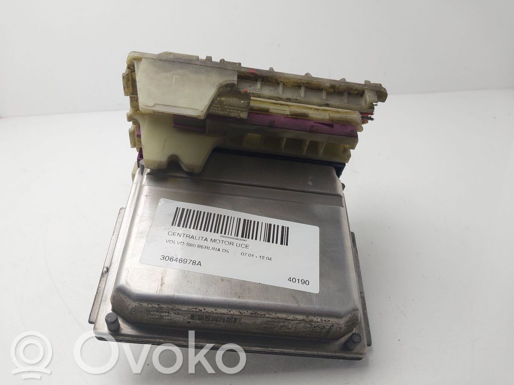 Unidad de control/módulo del motor   30646978A