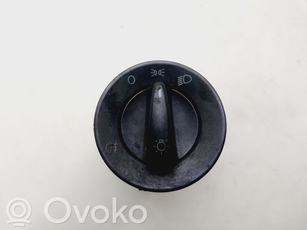 Volkswagen Golf IV Comutator lumini