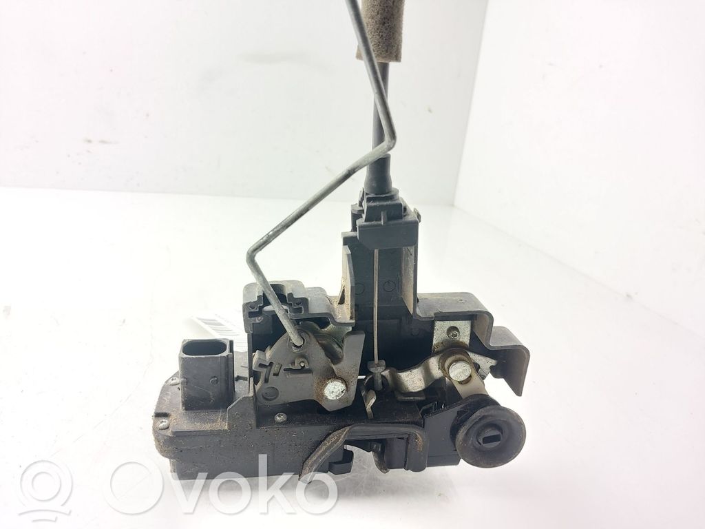 Opel Antara Galinių durų spyna 