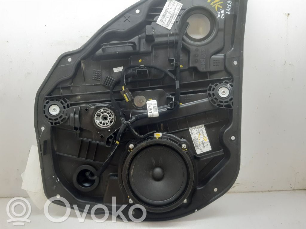 KIA Ceed Regulador manual de la ventanilla trasera 