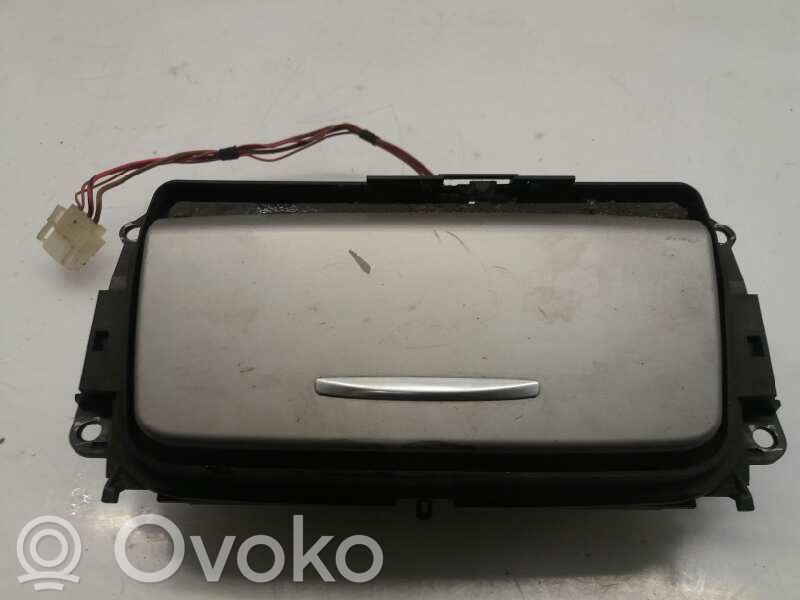 Car ashtray   51167132380