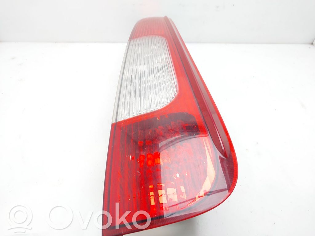 Ford Focus C-MAX Galinis žibintas kėbule 