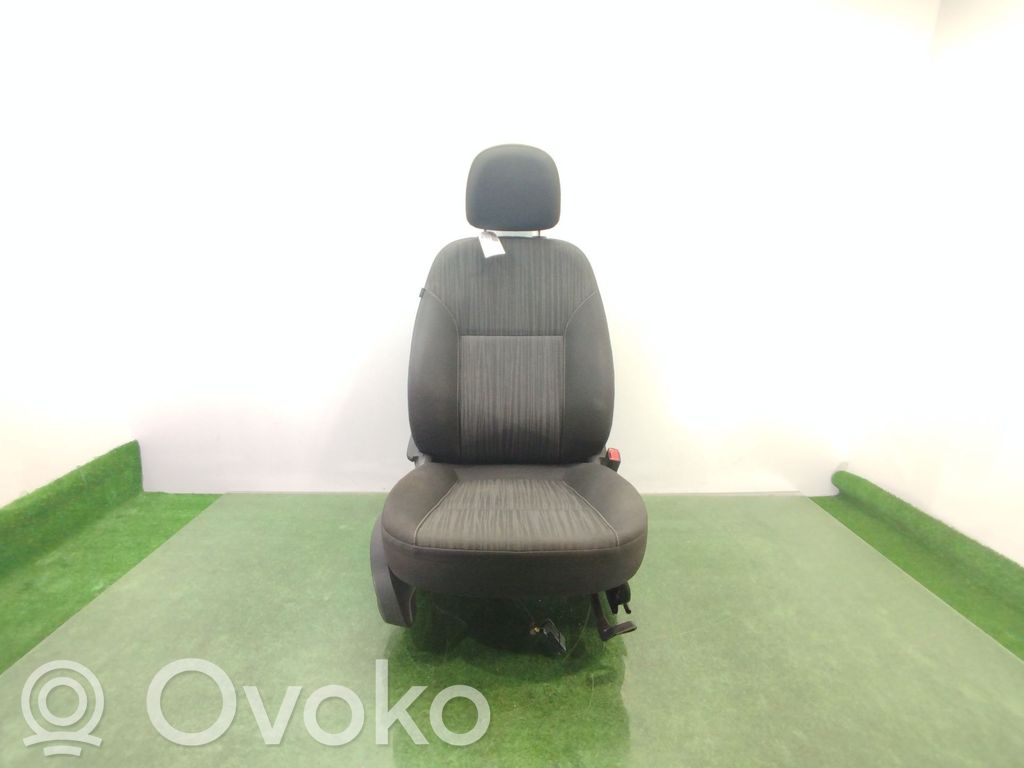 Opel Astra J Etumatkustajan istuin 
