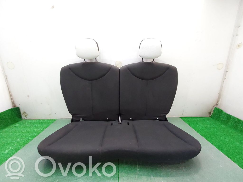 Asiento trasero   B0009483ZD