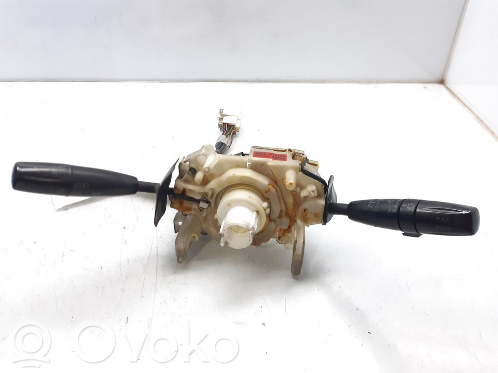 KIA Rio Steering wheel buttons/switches 