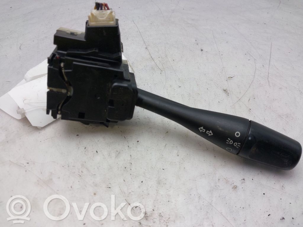 Mitsubishi Montero Interruptor de luz 
