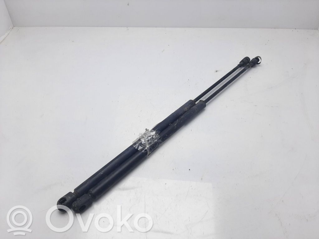 Opel Corsa B Amortiguador/puntal del maletero/compartimento de carga 
