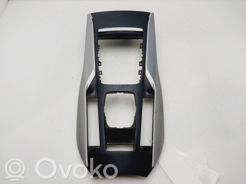 DS Automobiles 5 Auton tuhkakuppi 