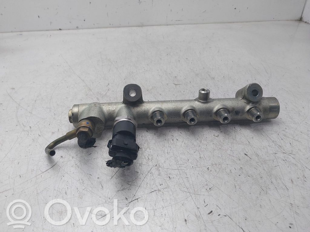 Opel Astra H Linea principale tubo carburante 
