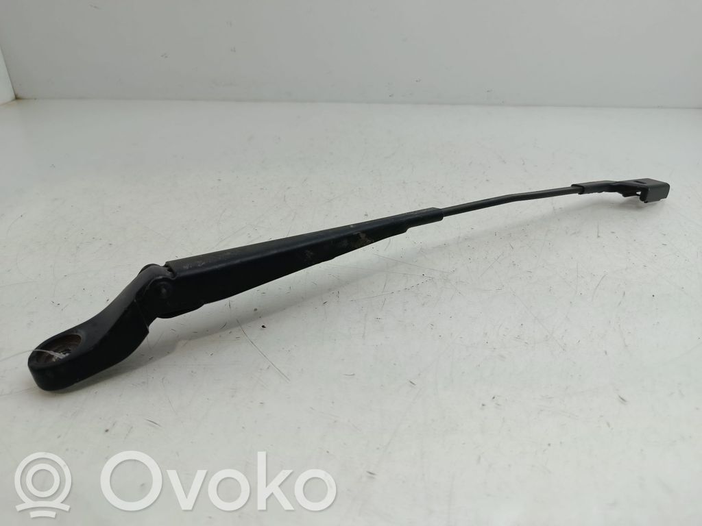 Skoda Fabia Mk2 (5J) Front wiper blade arm 