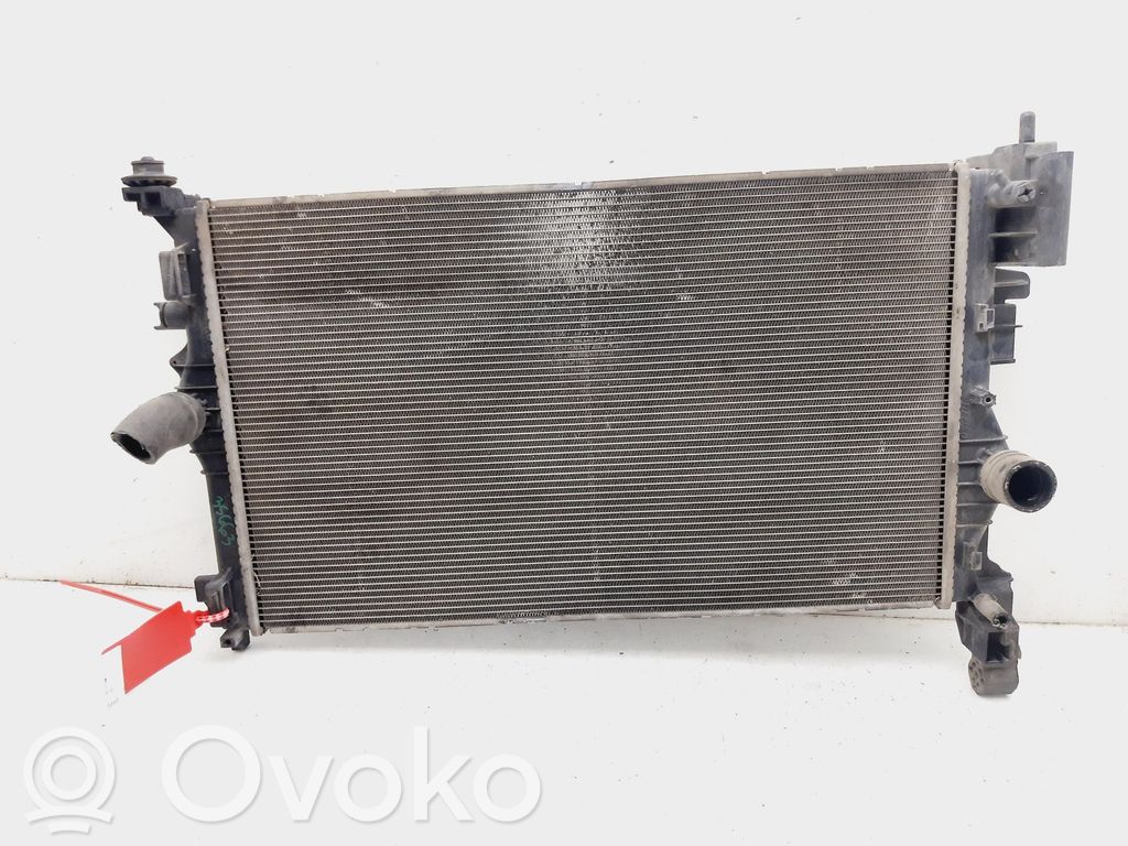 Opel Corsa E Aušinimo skysčio radiatorius 