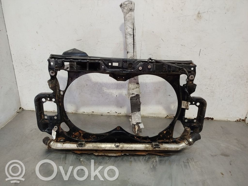 Audi A6 S6 C6 4F Pas przedni 