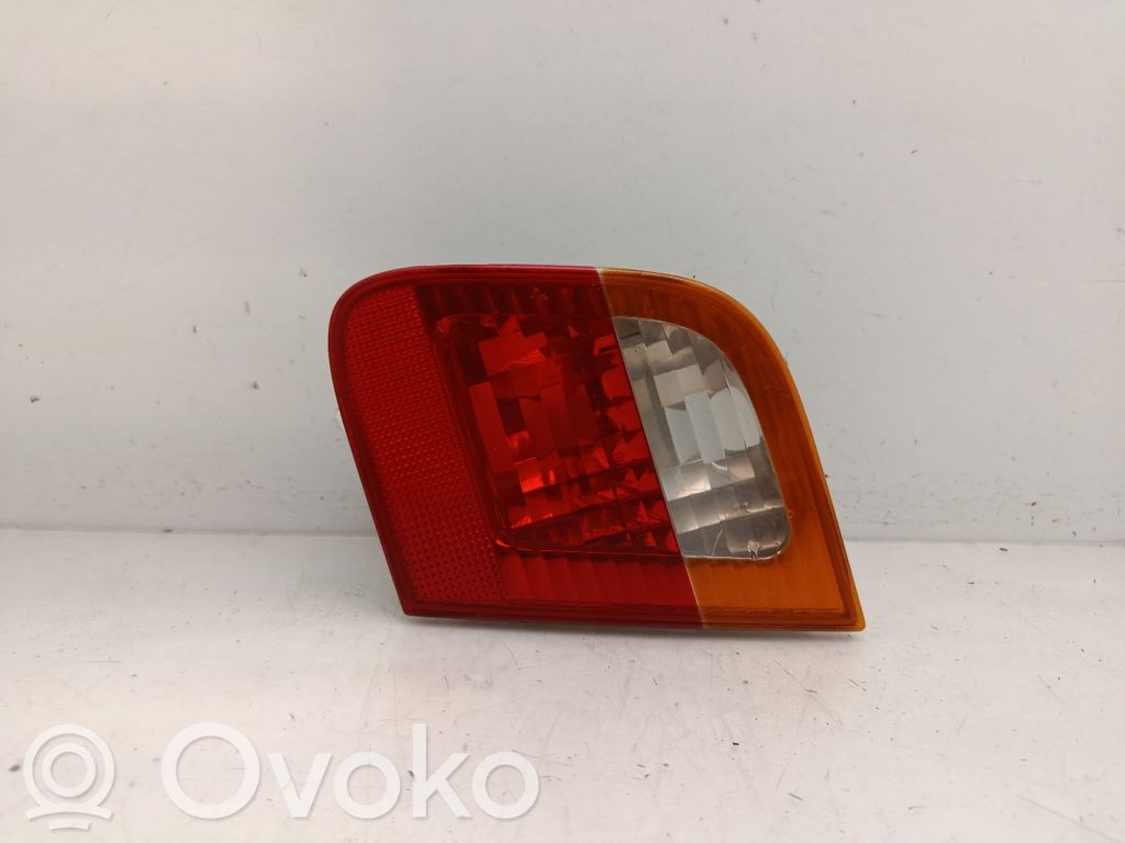 Tailgate rear/tail lights   6907946