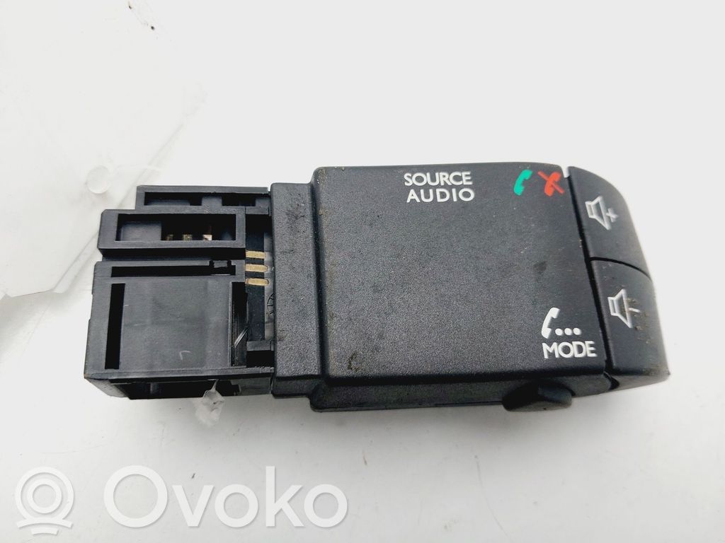 Renault Laguna II Sound control switch 