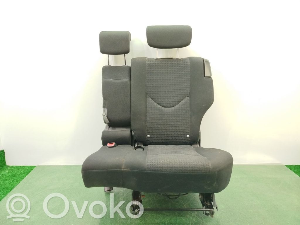Asiento trasero   7166042010