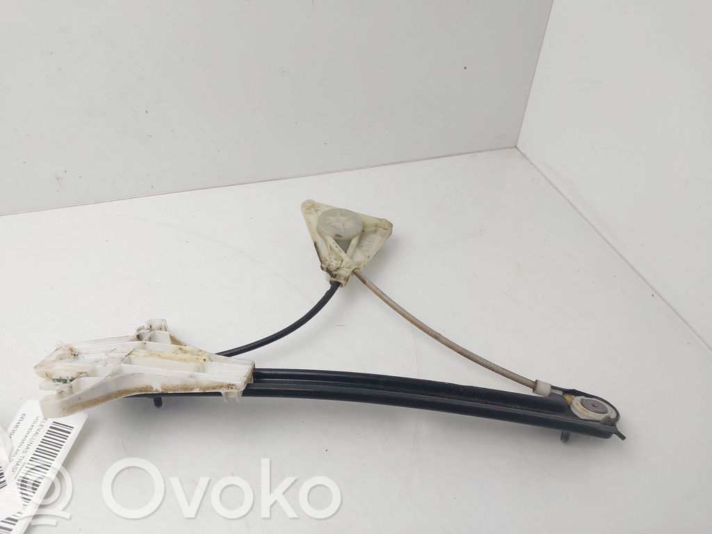Volkswagen Polo V 6R Ręczny podnośnik szyby drzwi tylnych 