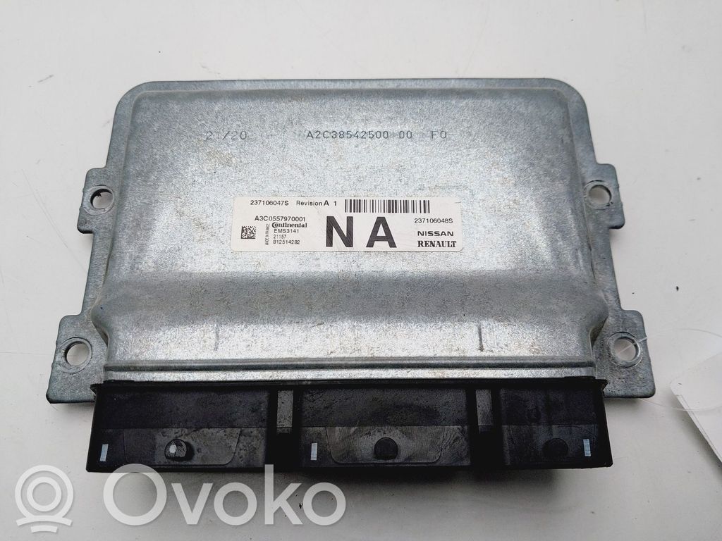 Dacia Sandero Engine control unit/module 