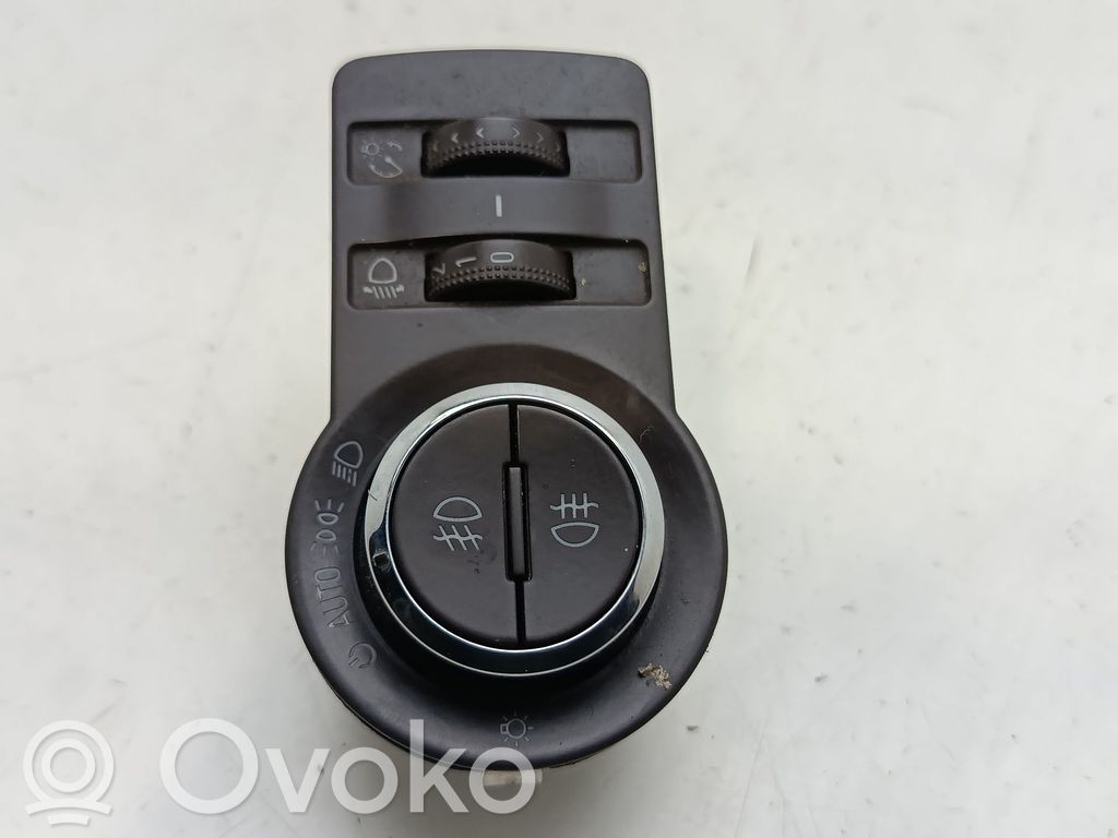 Opel Insignia A Light switch 